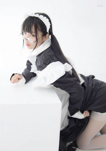 11分钟9位美女撒尿视频_高清完整版高清视频观看