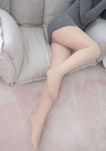 欧美贵妇黑高跟鞋50_DVD动漫免费观看