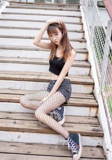 少妇厨房愉情干柴烈火91_超清高清完整版播放