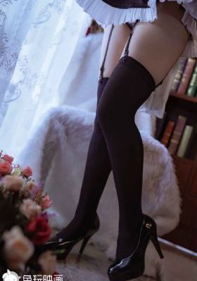大象席地而坐_720在线播放
