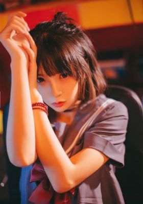 娇小xxx_BD英语高清视频播放