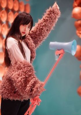 农村寡妇偷人bd高清_英文版字幕